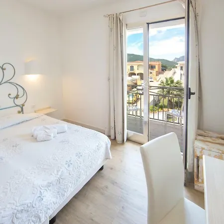 Olbia City Hotel 4*