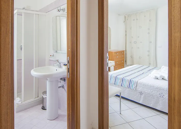 & Hotel