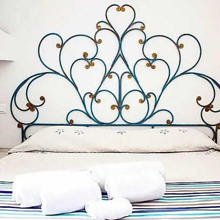 & Hotell