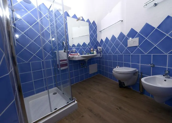 Hotel &